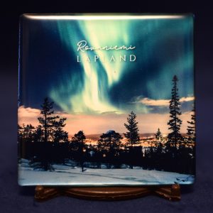 Northern Lights magnet from the Rovaniemi, available from Piece of Lapland